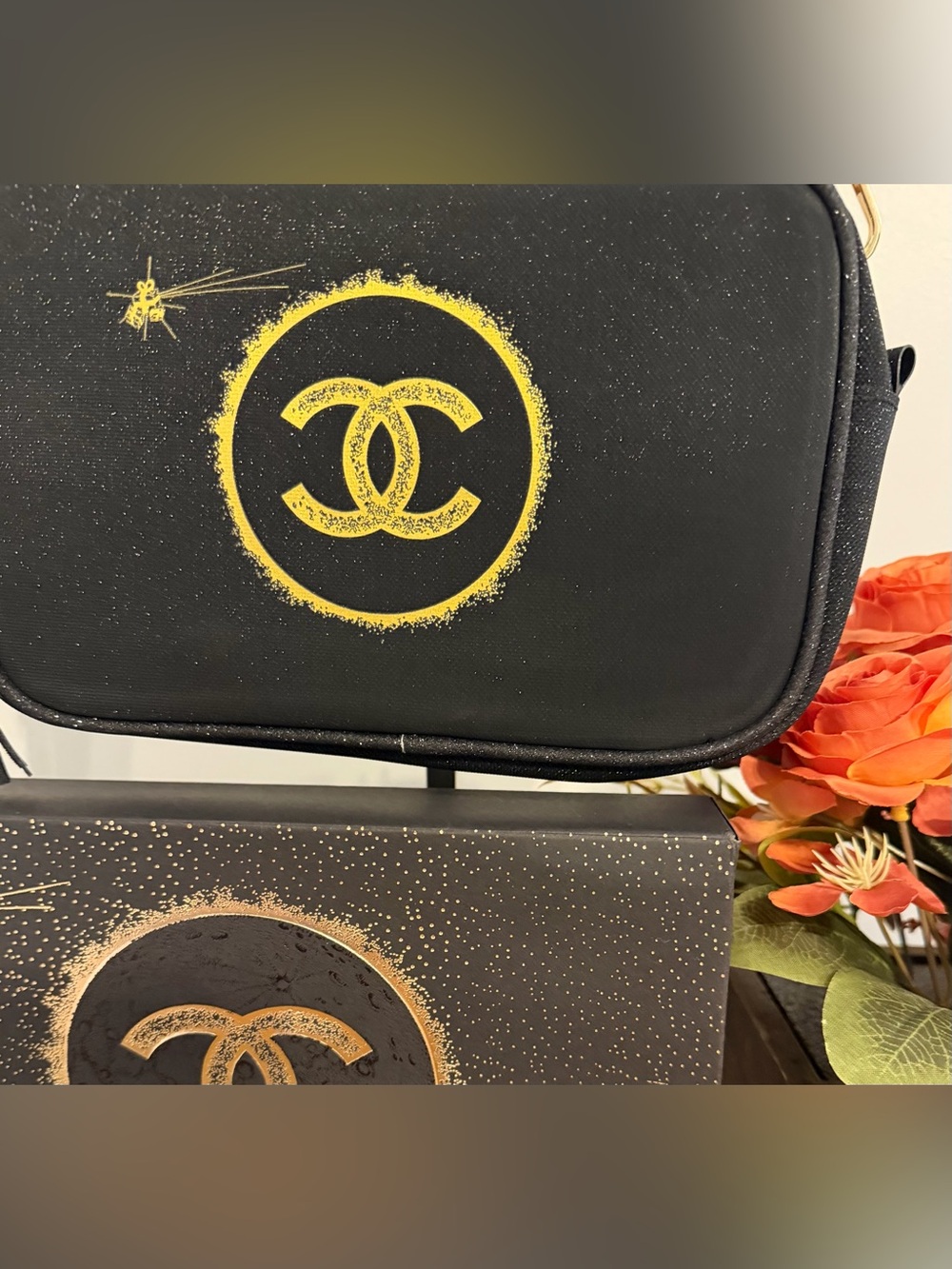 Chanel Beauty Cosmetic Bag VIP GWP Item NWOT Holiday Edition Bag - Picture 4 of 6